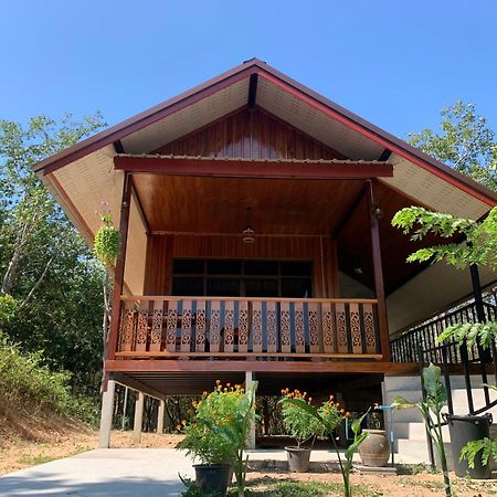 Koh Jum Paradise Resort Экстерьер фото